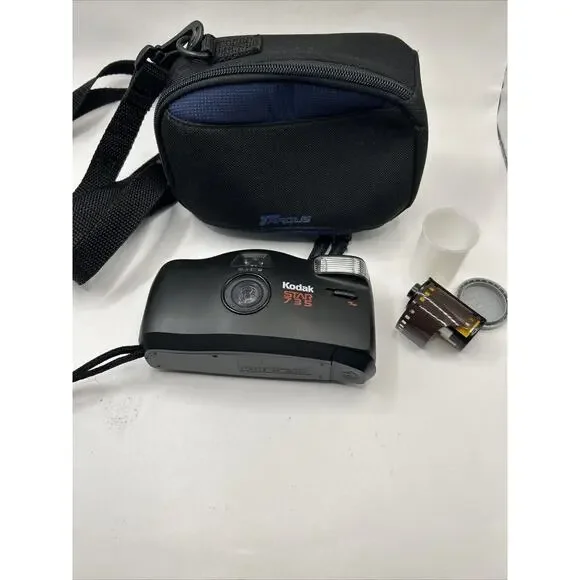 35mm Kodak Star 735 1 Roll Of Kodak 400 Film And Case - Picture 1 of 10